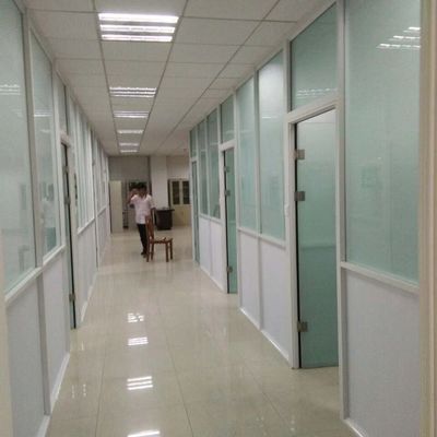 【燦宇】學(xué)校實(shí)驗(yàn)室鋁塑板磨砂玻璃隔斷